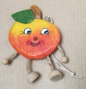 Holz-Apfel mit Gesicht